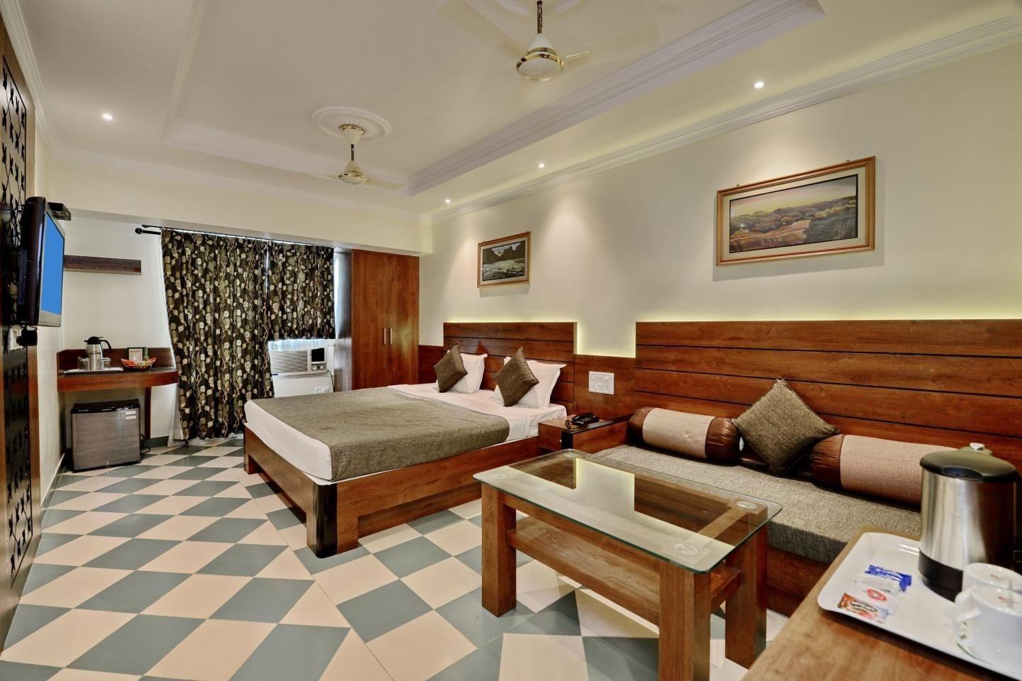 Hotel Pushpak Бхубанешвар Екстер'єр фото