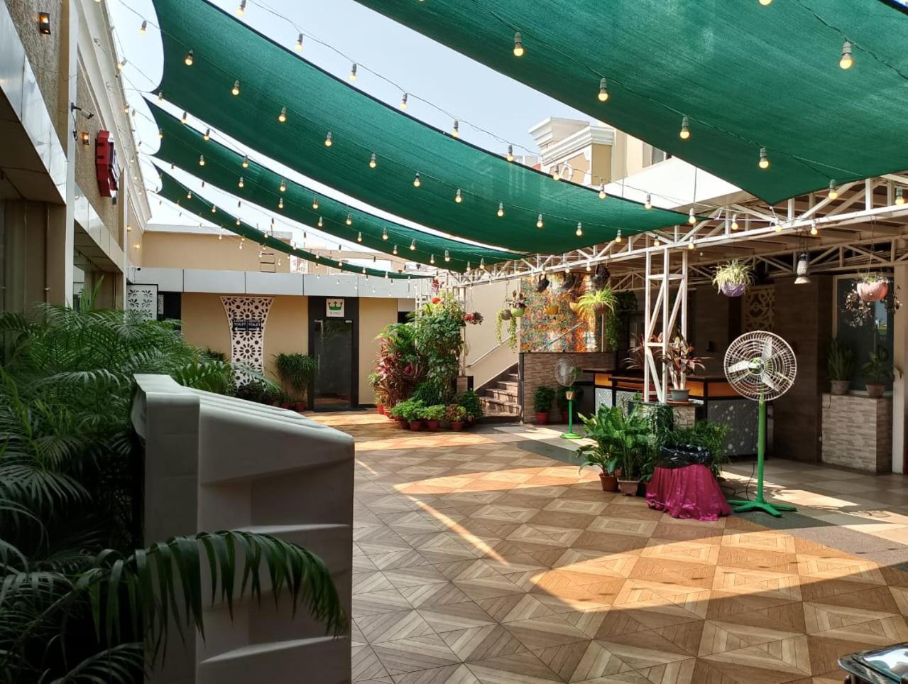 Hotel Pushpak Бхубанешвар Екстер'єр фото